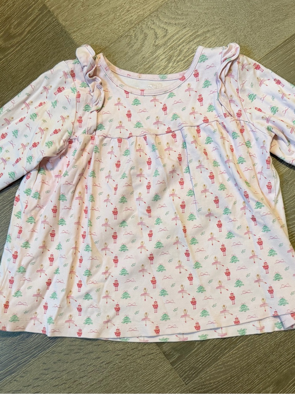 Girls' Light Pink Nutcracker Print Long-Sleeve Pajama Top with Ruffle Shoulders